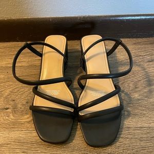 H&M black stewpot sandal